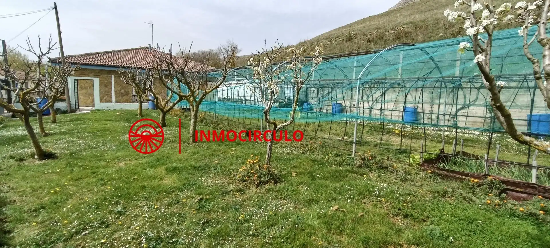Country homes for sale in Monasterio de Rodilla  with Heating, Private garden and Balcony