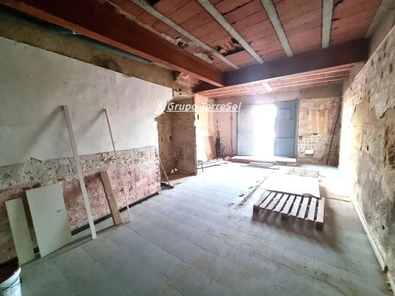 Local comercial en alquiler en AMPLE, imagen 2