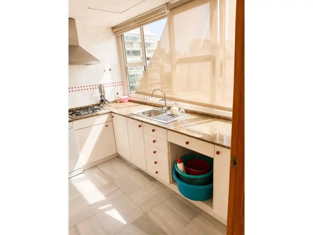 Cocina de Piso de alquiler en Benidorm con Aire acondicionado y Amueblado