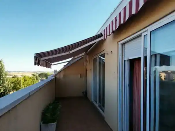 Terraza de Ático en venta en Cistérniga con Parquet y Trastero