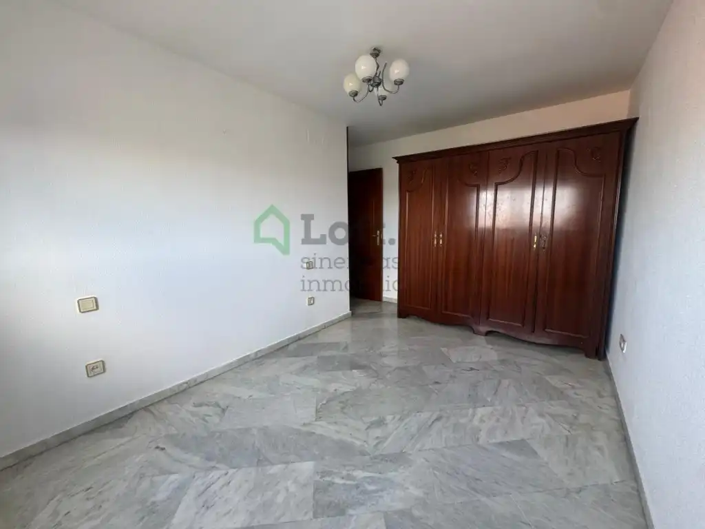 Habitación de Piso en venta en Badajoz con Balcón
