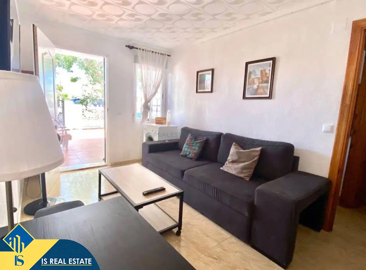 Casa amb piscina en venda a Zona Carrefour - Urbanizaciones, imagen 4