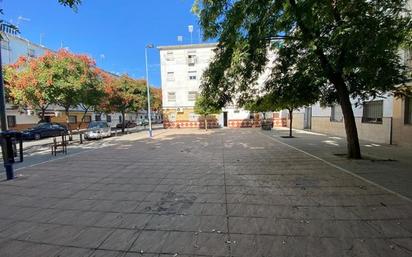 Exterior view of Flat for sale in  Sevilla Capital