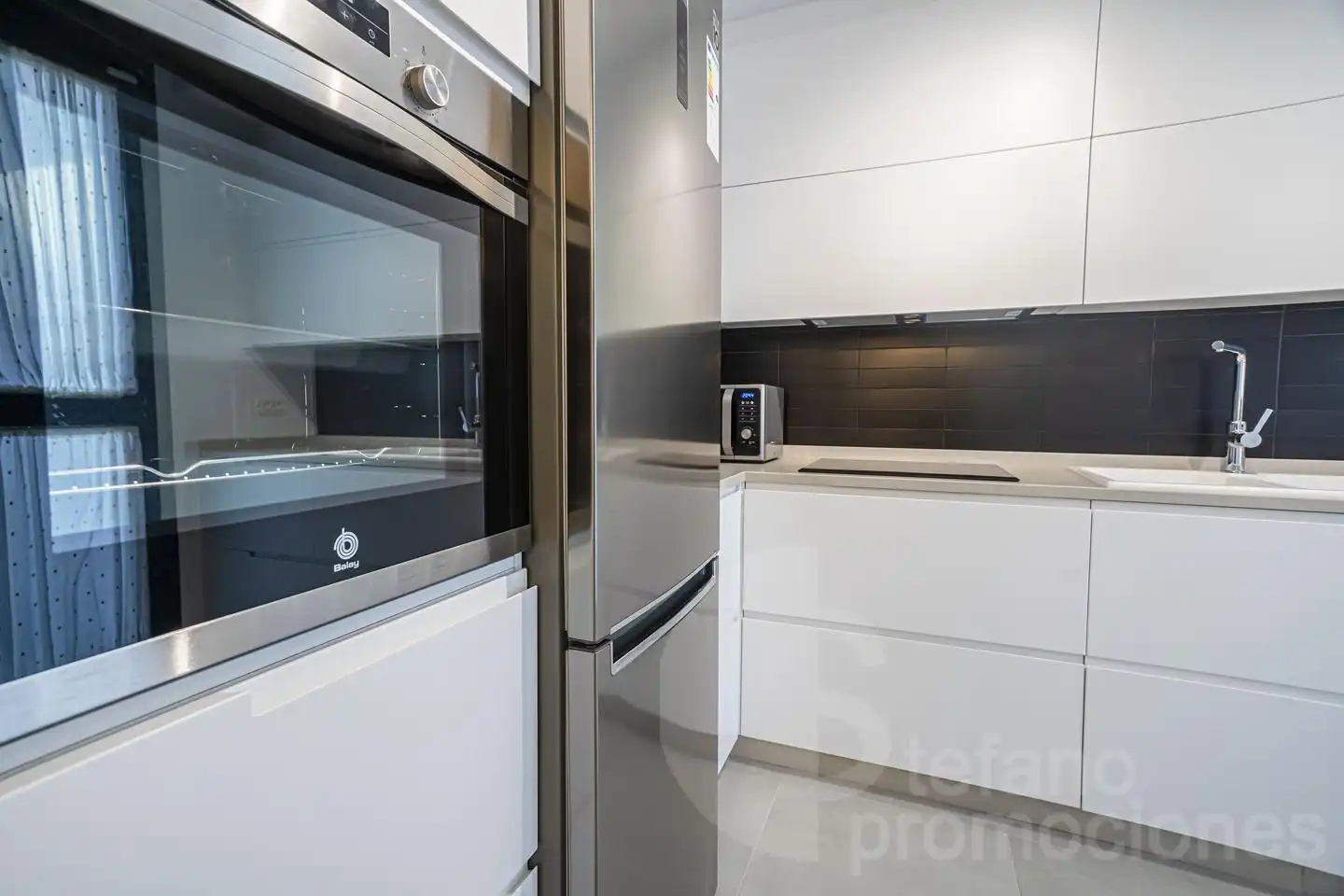 Cocina de Casa adosada en venta en Rincón de la Victoria con Terraza y Piscina comunitaria
