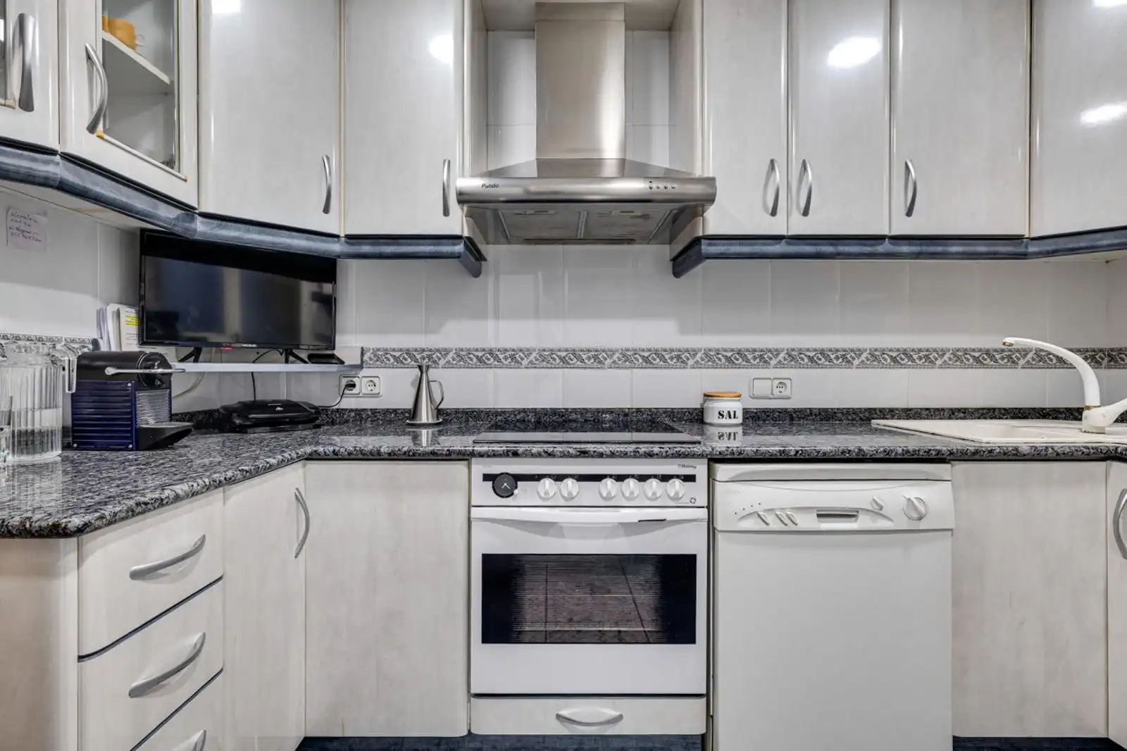 Piso con terraza en venta en COMTE URGELL, imagen 12