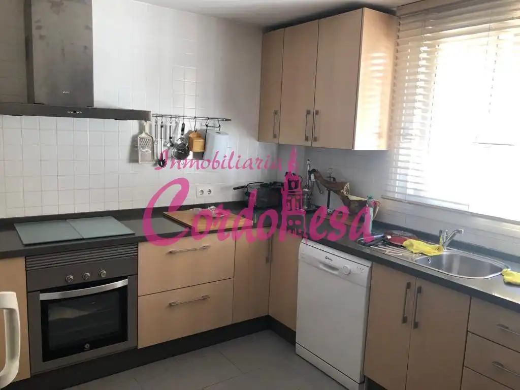 Casa con piscina en venta en Periurbano Este - Campiña, imagen 3