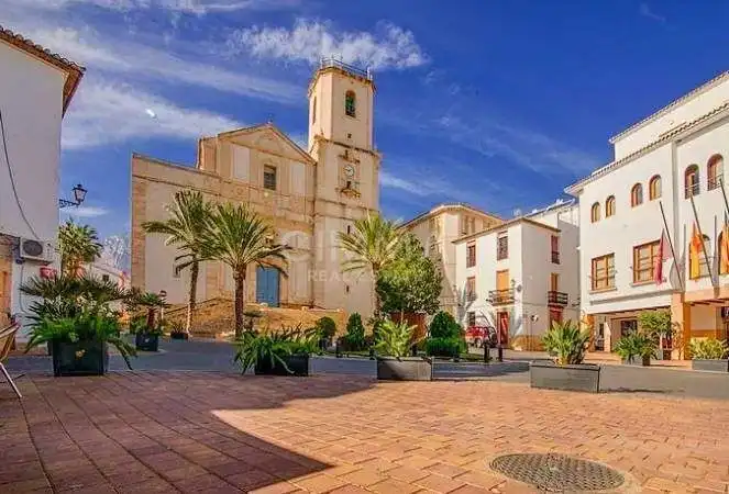 Vista exterior de Casa o xalet en venda en La Nucia amb Terrassa i Traster