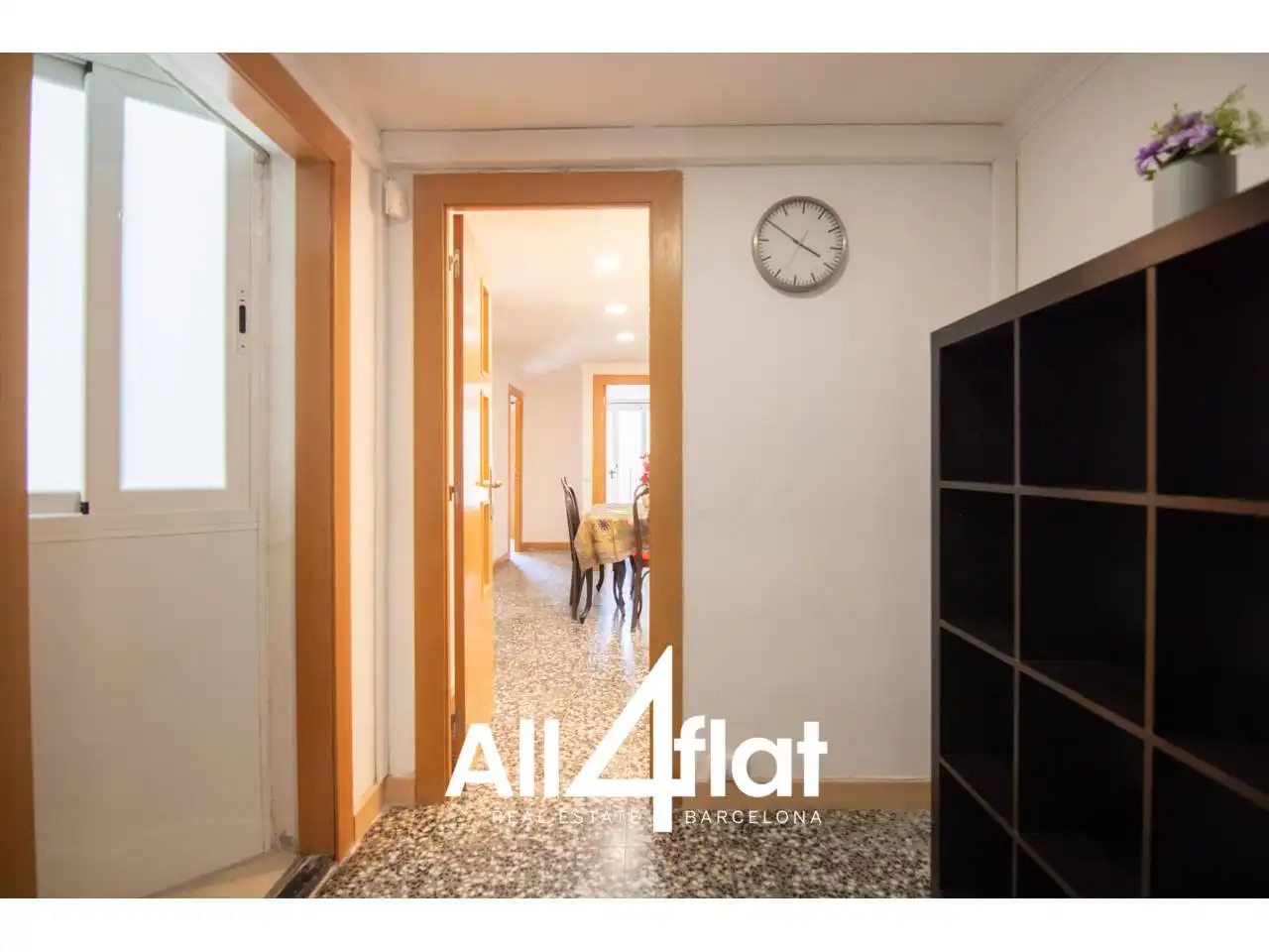 Flat for rent in Barcelona  with Air Conditioner, Heating and Furnished