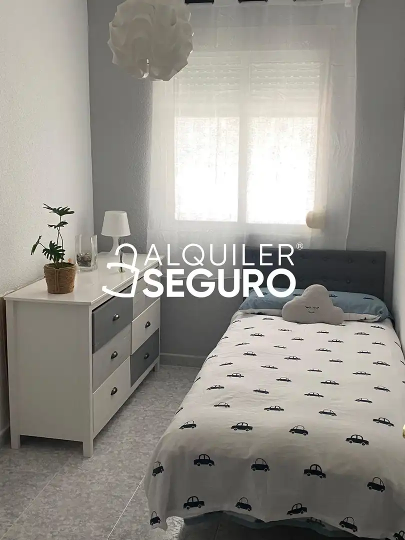 Habitación de Piso de alquiler en Alcalá de Henares con Aire acondicionado, Calefacción y Terraza