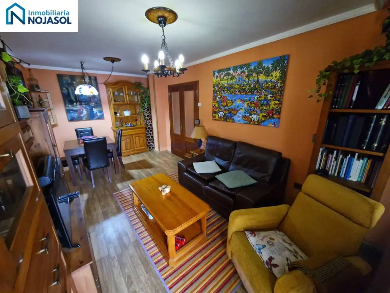 Sala d'estar de Apartament en venda en Noja amb Calefacció, Terrassa i Moblat