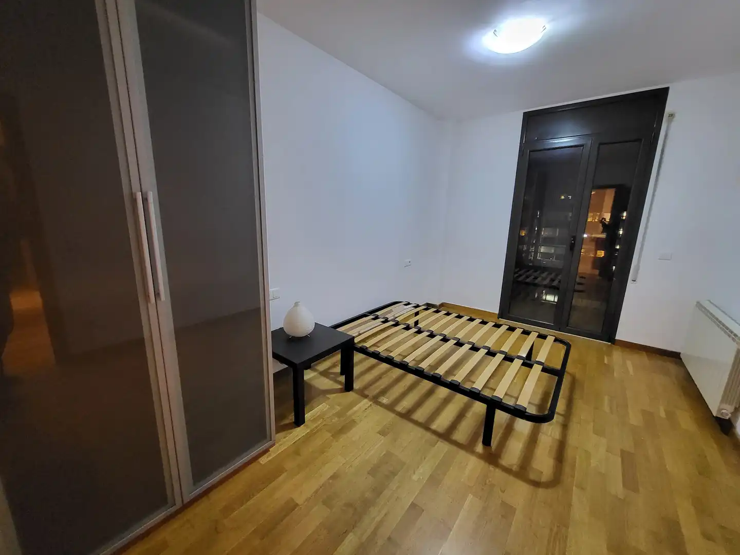 Schlafzimmer von Wohnung zur Miete in Sabadell mit Heizung, Parkett und Ofen