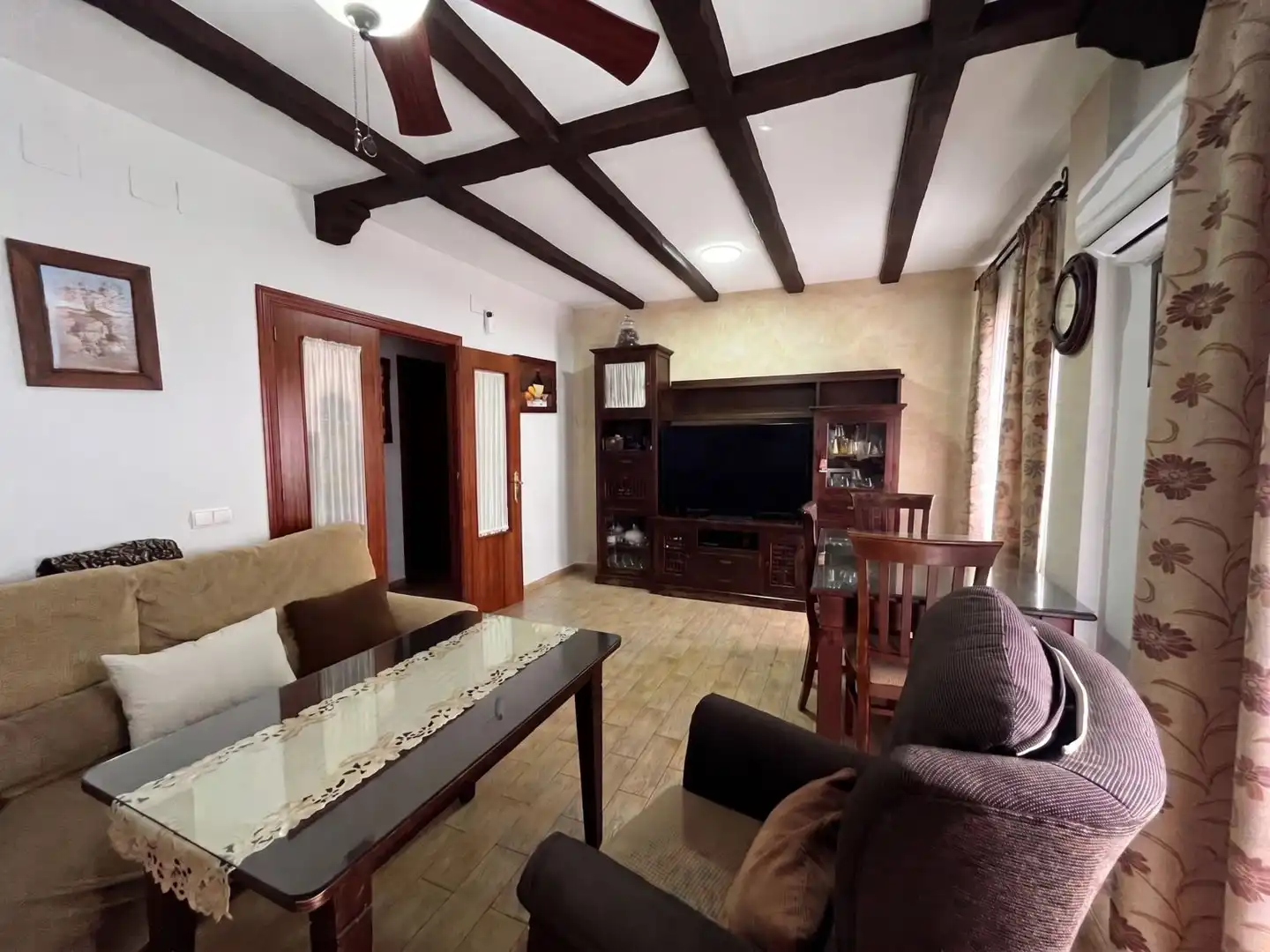Sala d'estar de Pis en venda en Los Palacios y Villafranca amb Traster