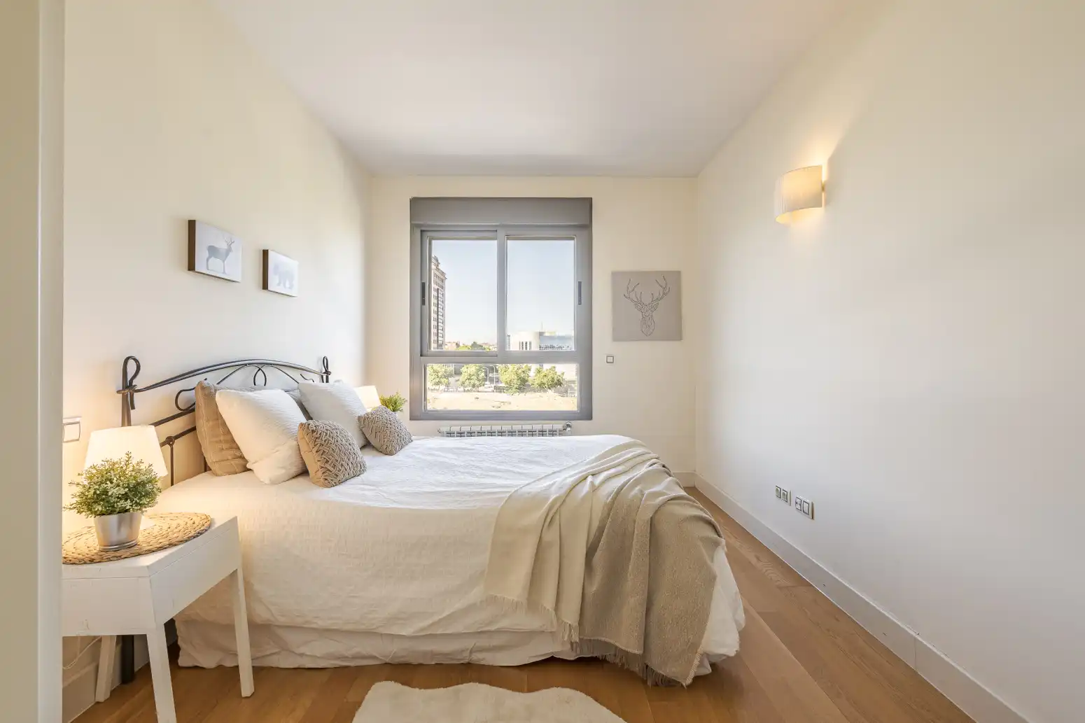 Habitación de Piso en venta en Madrid con Aire acondicionado, Calefacción y Jardín privado