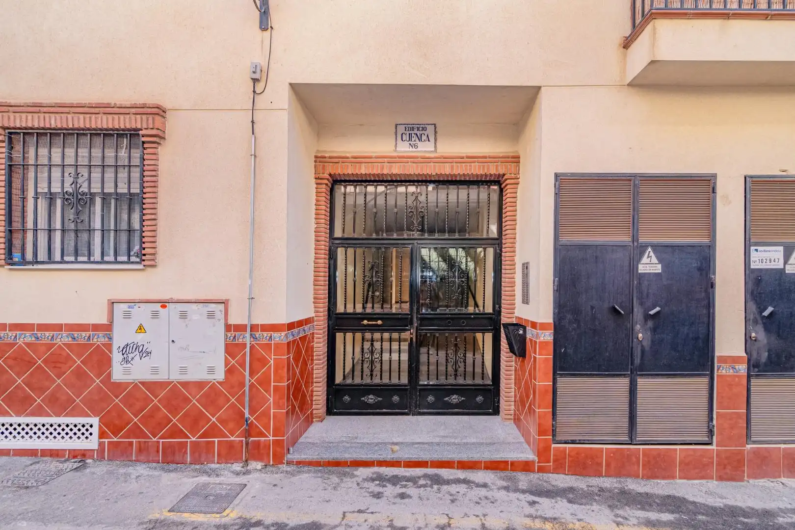 Vista exterior de Apartamento en venta en La Zubia
