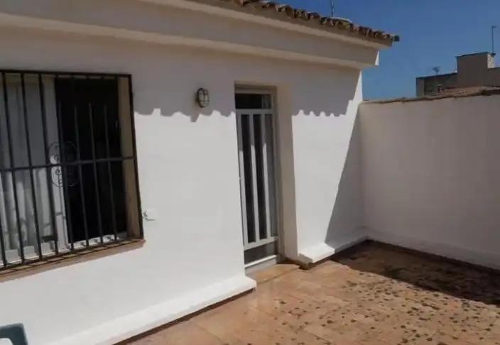 Vista exterior de Casa adosada en venda en Calpe / Calp amb Aire condicionat, Jardí privat i Terrassa