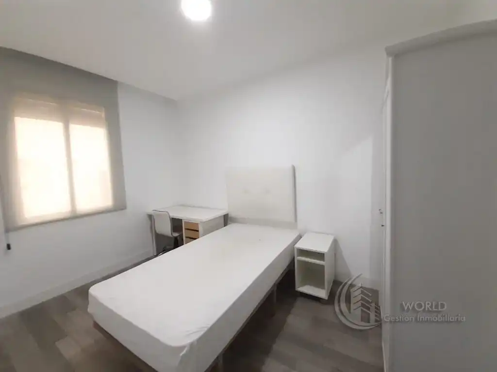 Habitación de Piso de alquiler en Madrid con Calefacción, Amueblado y Horno