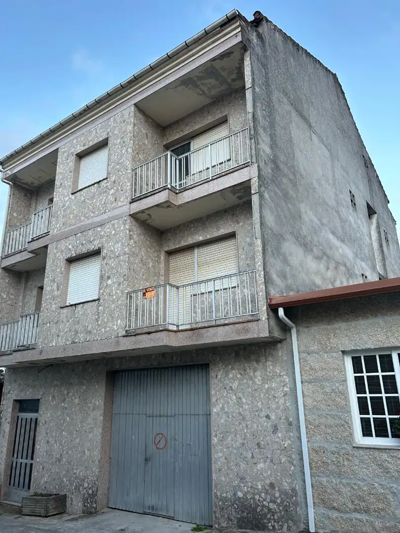 Terrassa de Edifici en venda en Baños de Molgas, Ourense