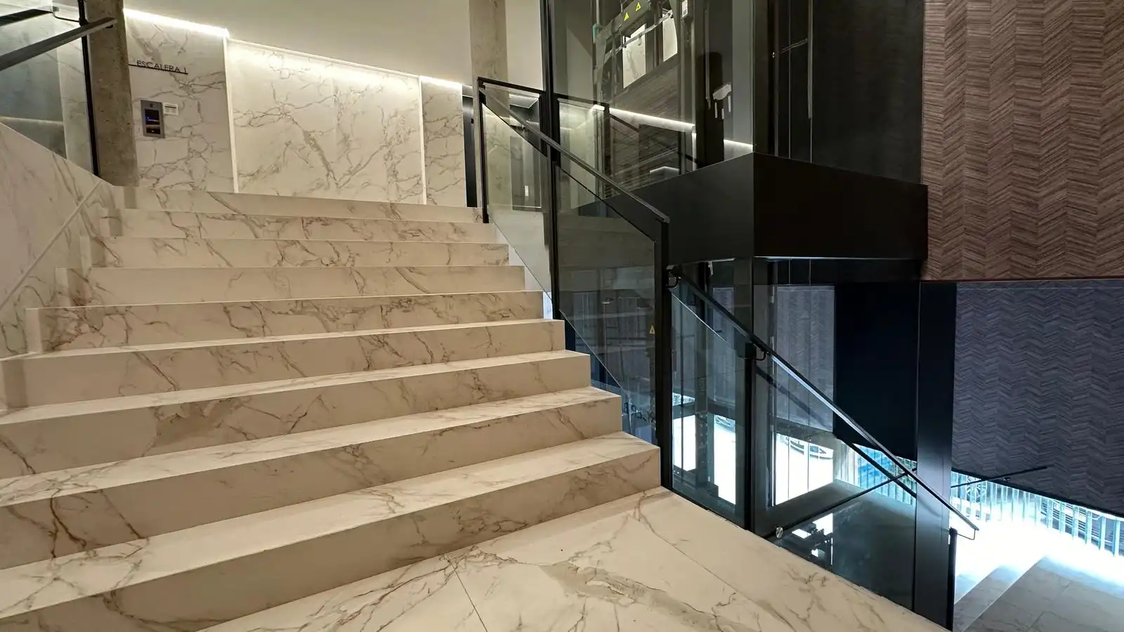 Flat with lift for sale in Plaza Juan XXIII, imagen 13
