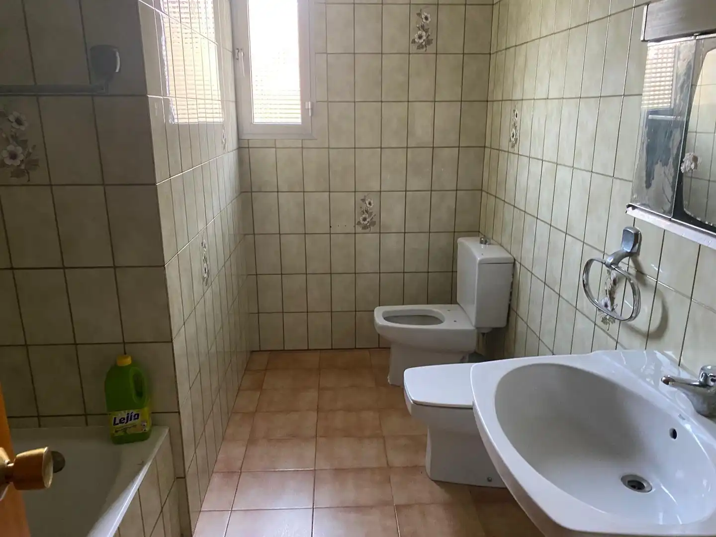 Baño de Edificio en venta en Báguena