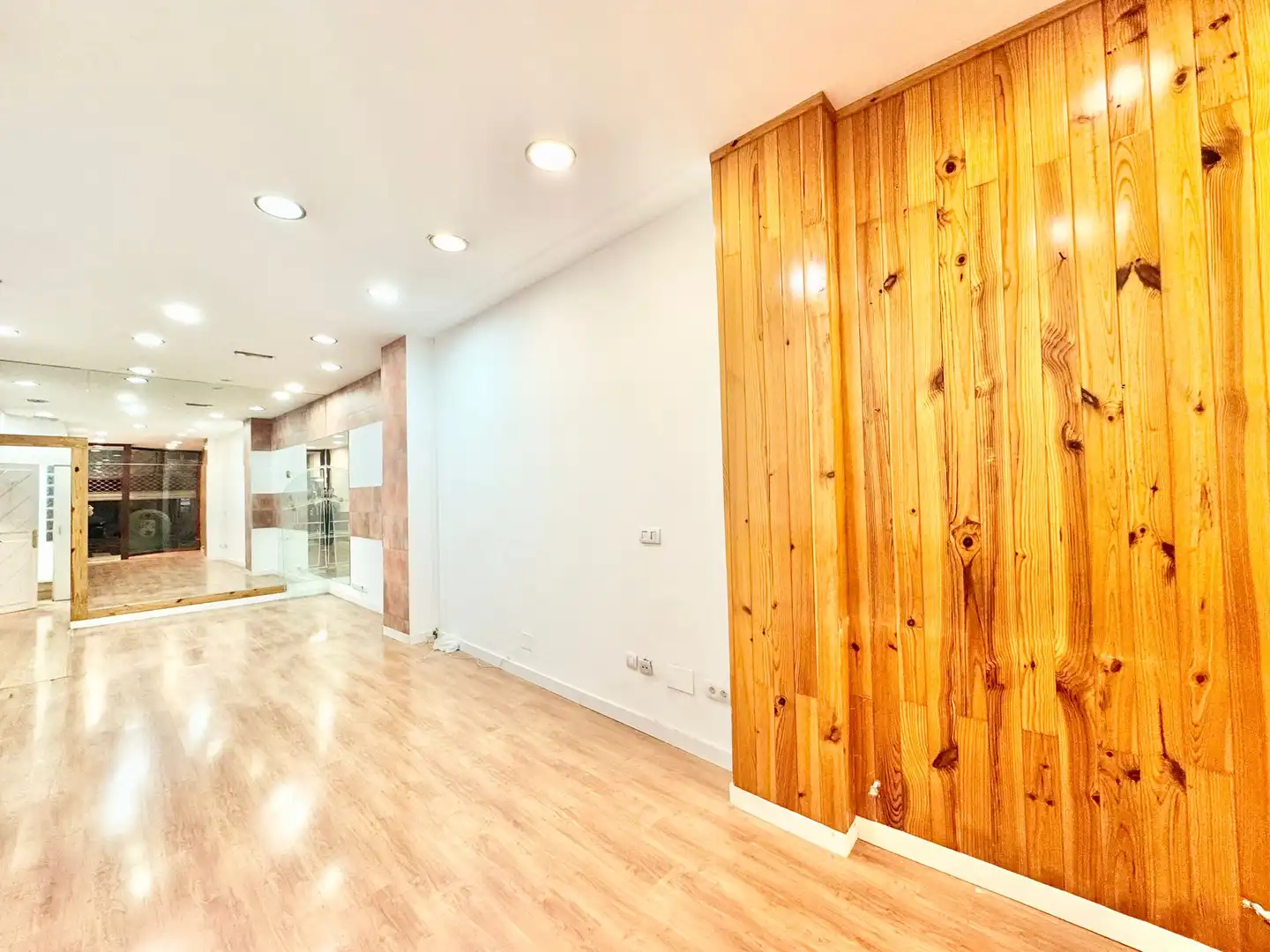 Local comercial de lloguer a Errege Atea, imagen 2