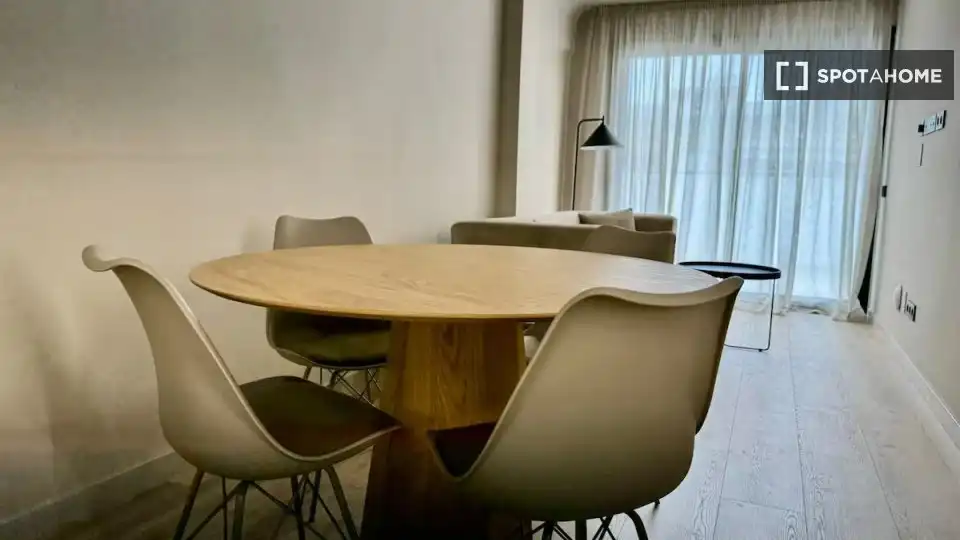 Dining room of Flat for rent in Santa Coloma de Gramenet  with Air Conditioner, Heating and Furnished