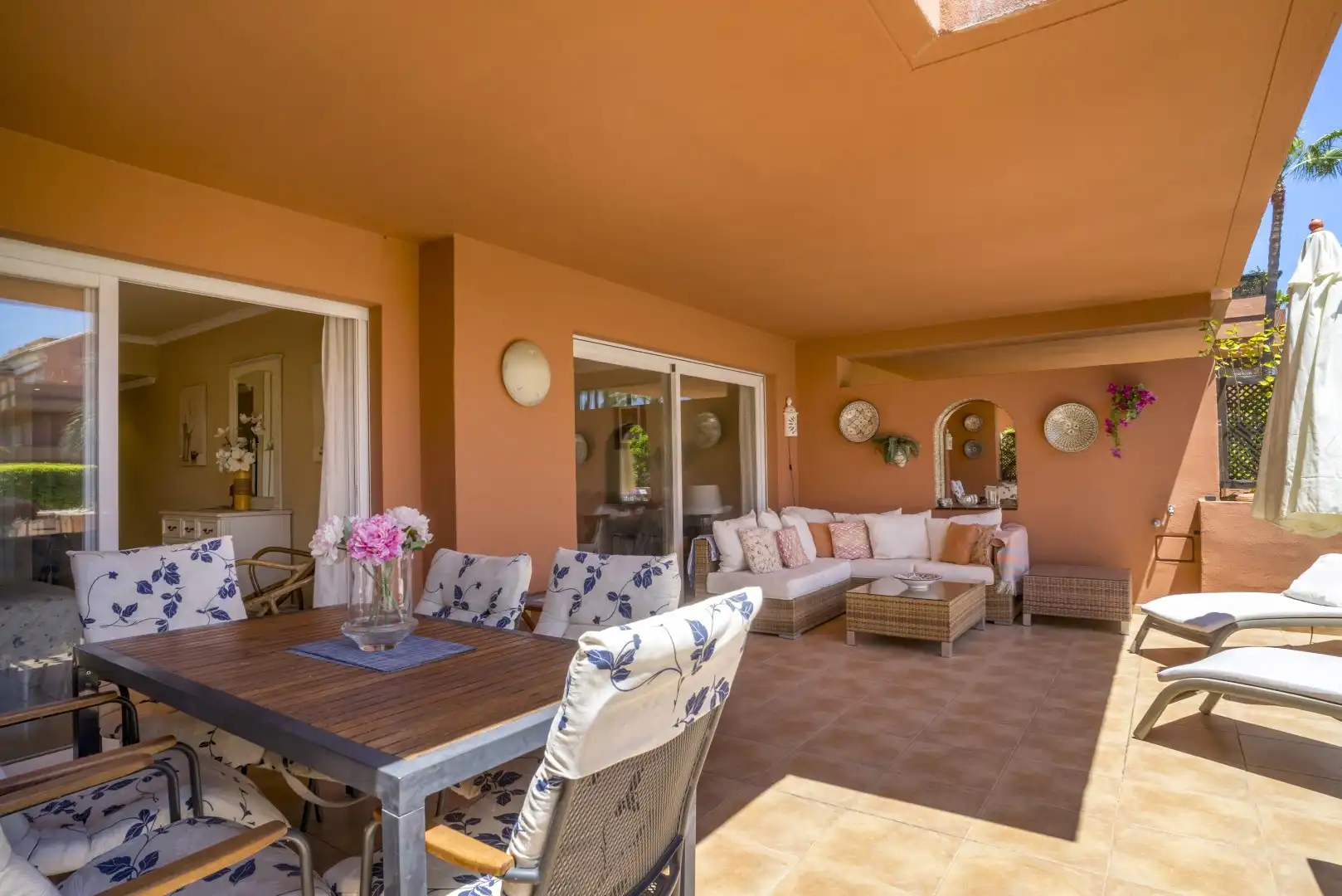 Home with pool for sale in Nueva Andalucía, imagen 2