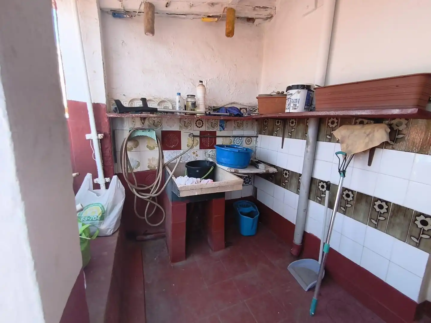 Kitchen of Detached homes for sale in Algeciras  with Terrace and Furnished