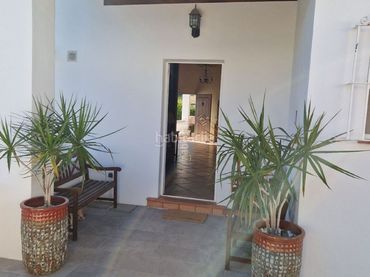 Casa amb jardí en venda a Calle Marlen 6