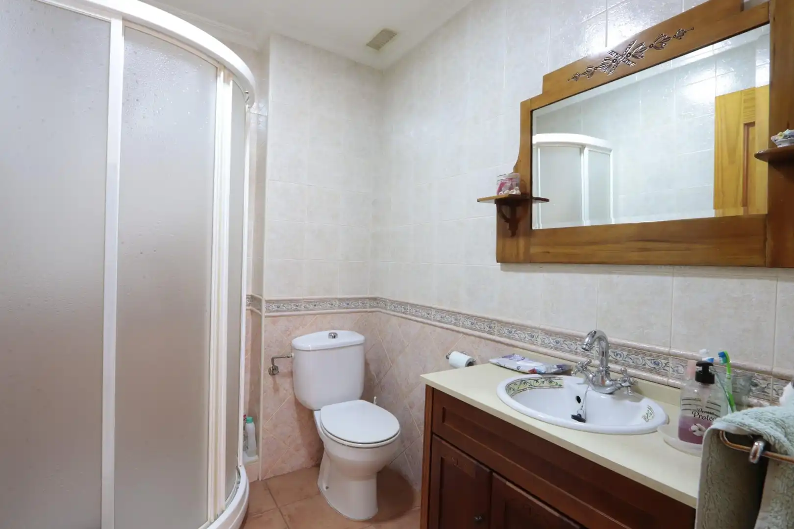 Baño de Piso en venta en La Unión con Aire acondicionado, Calefacción y Terraza