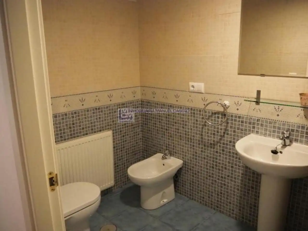 Baño de Piso de alquiler en Cáceres con Aire acondicionado, Calefacción y Terraza