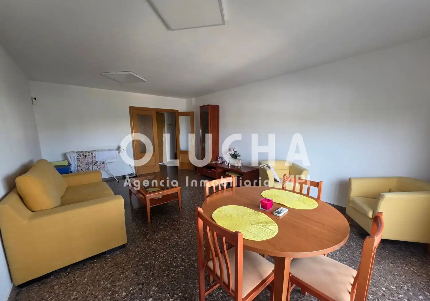 Sala d'estar de Pis de lloguer en Onda amb Traster i Balcó