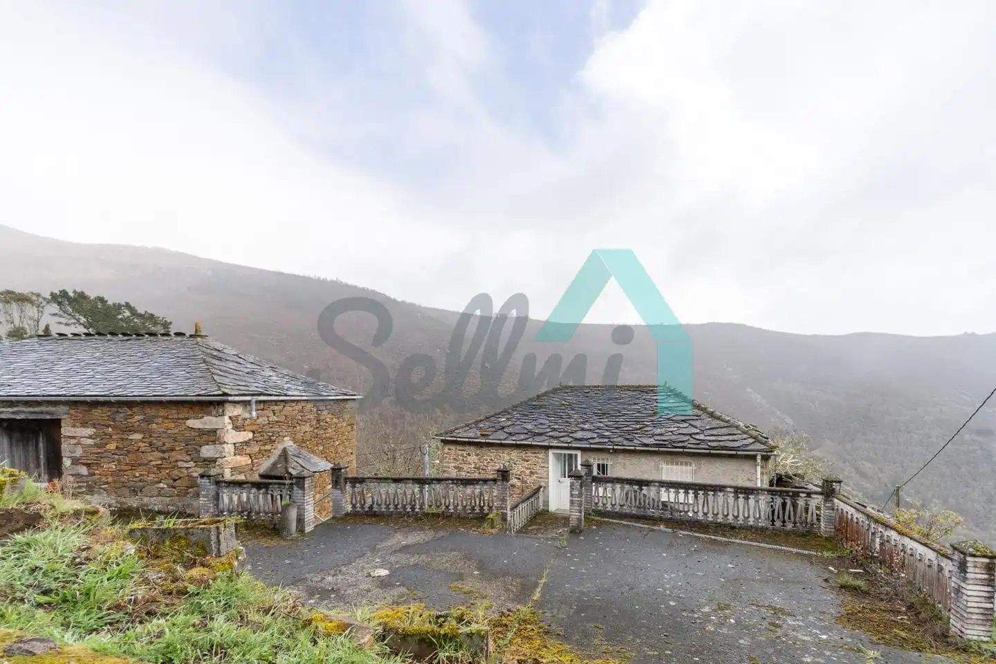 Vista exterior de Casa o chalet en venta en Illano con Calefacción, Jardín privado y Parquet