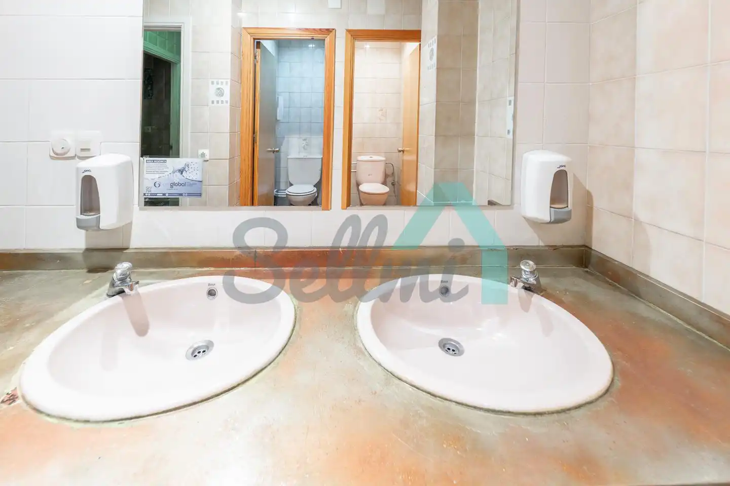 Baño de Local de alquiler en Noreña