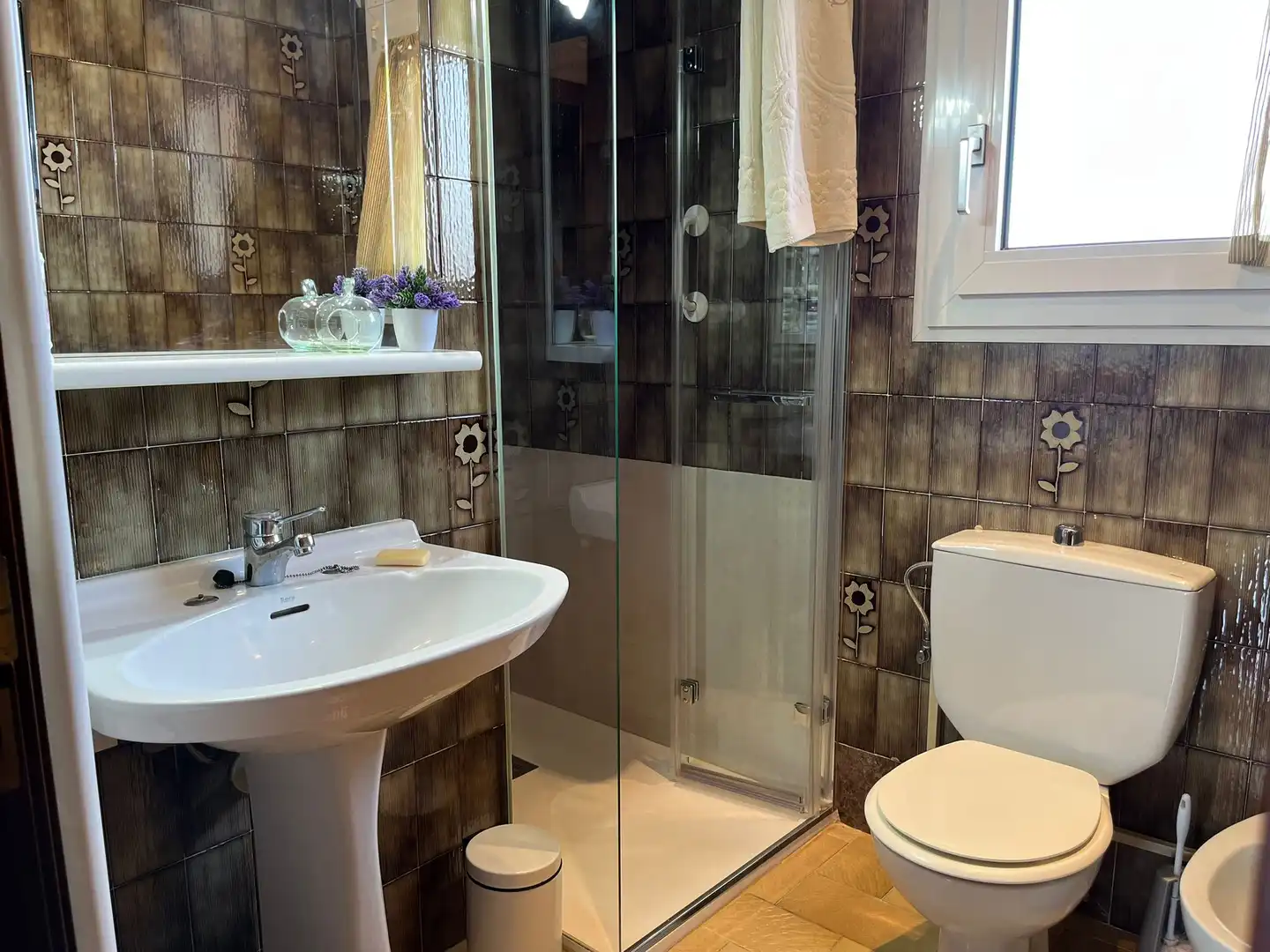 Baño de Casa adosada en venta en Esparreguera con Calefacción, Trastero y Amueblado