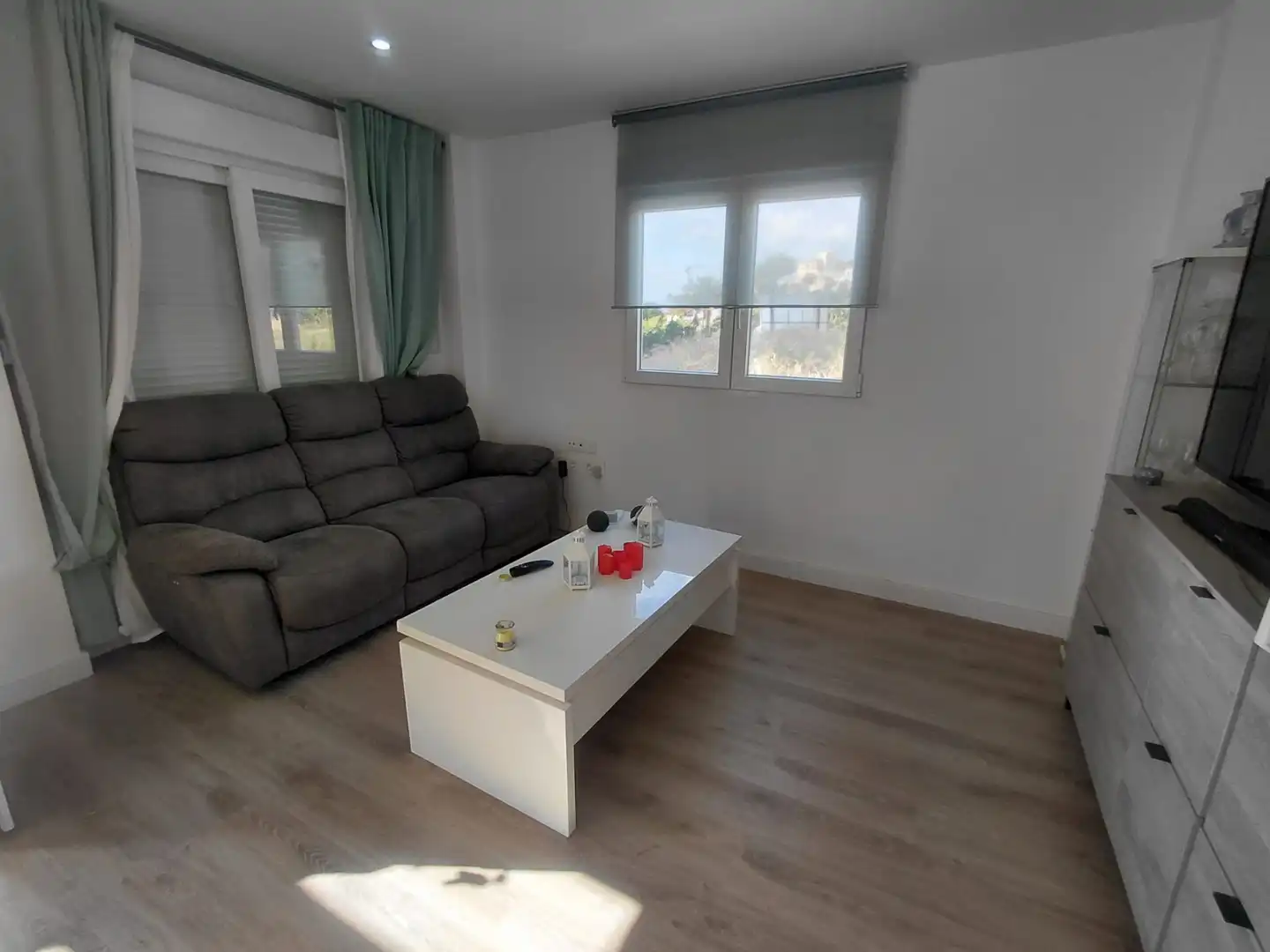 Sala de estar de Casa o chalet de alquiler en La Nucia con Aire acondicionado, Jardín privado y Terraza