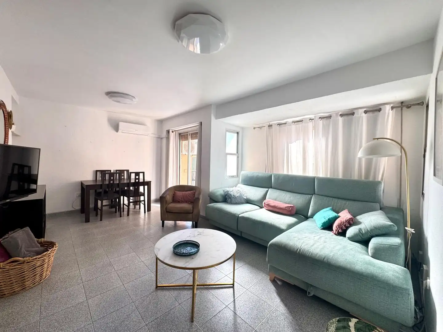 Living room of Flat for rent in Alicante / Alacant  with Air Conditioner, Terrace and Furnished