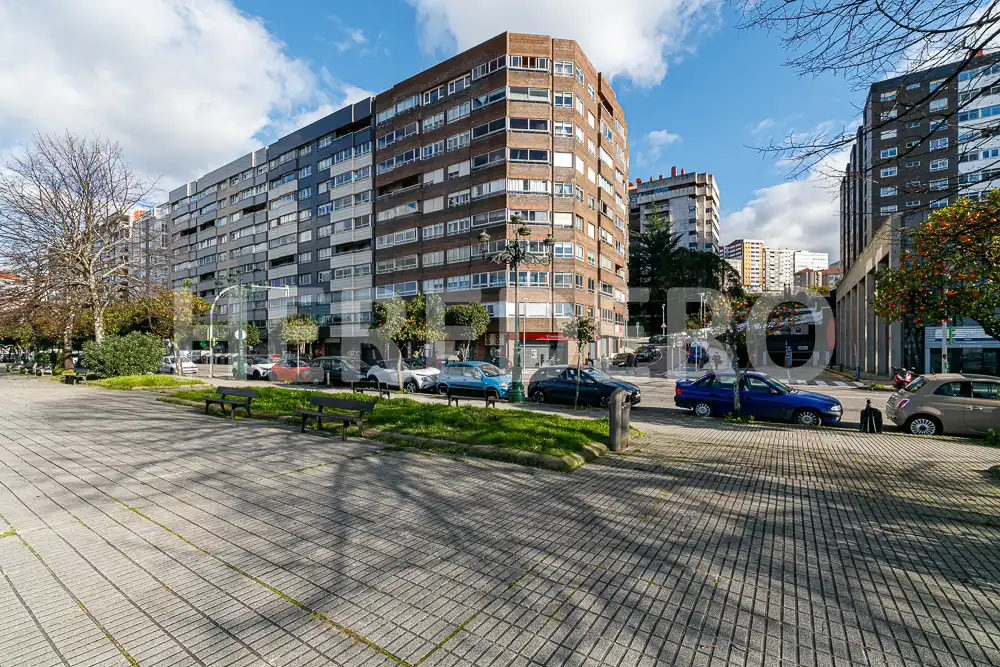 Außenansicht von Wohnung zum Verkauf in Vigo  mit Heizung und Parkett