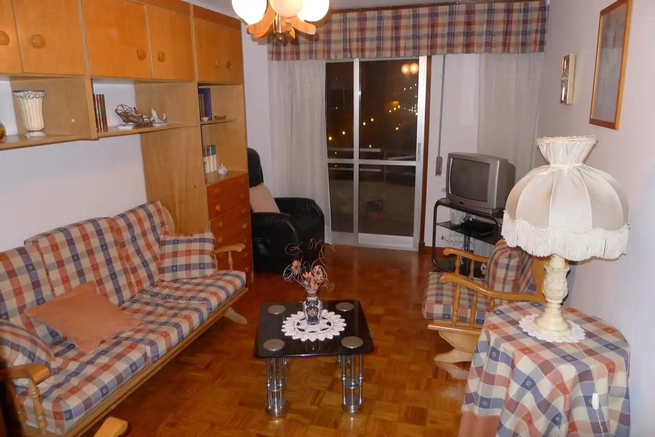 Piso de alquiler en Marcelo Macias, 3, Polvorín