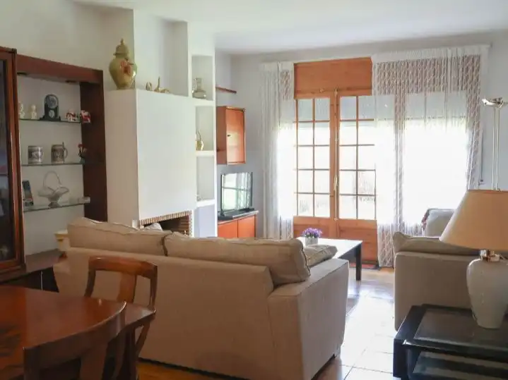 Maison jumelée à vendre à Carrer de Joan Maragall 32, imagen 4