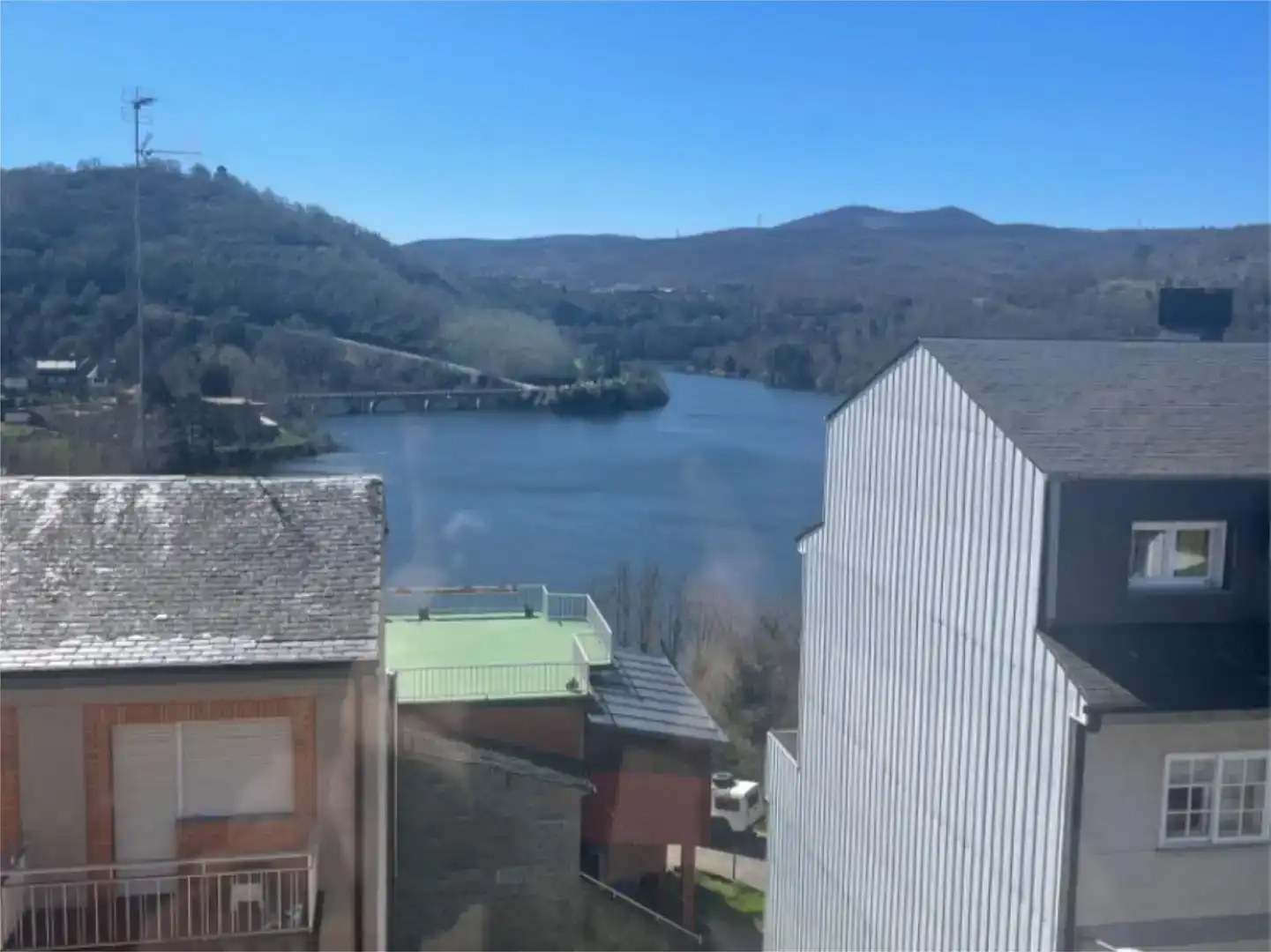 Vista exterior de Piso en venta en Viana do Bolo con Parquet y Balcón
