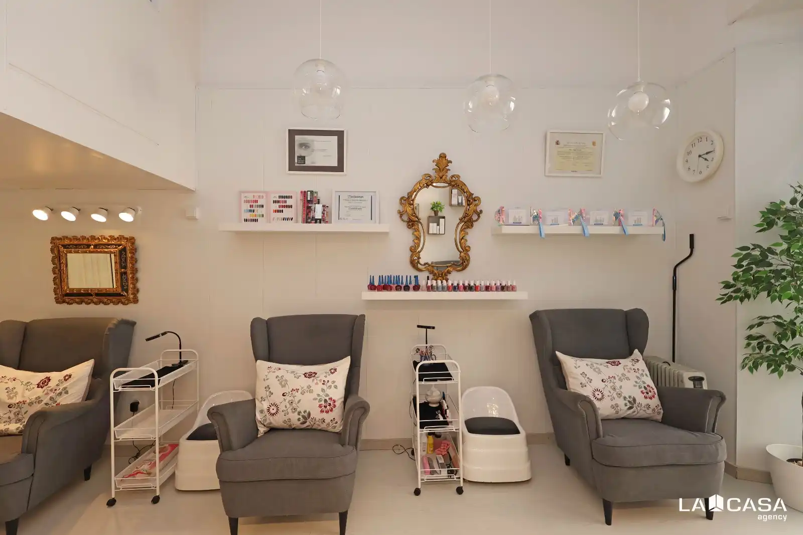 Business premises for transfer in Carrer de Blai, imagen 8
