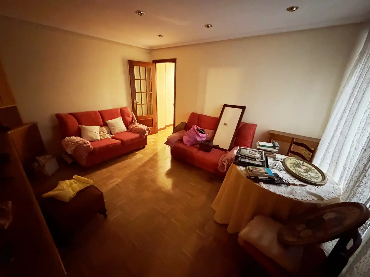 Sala d'estar de Pis en venda en Avilés amb Calefacció, Parquet i Terrassa