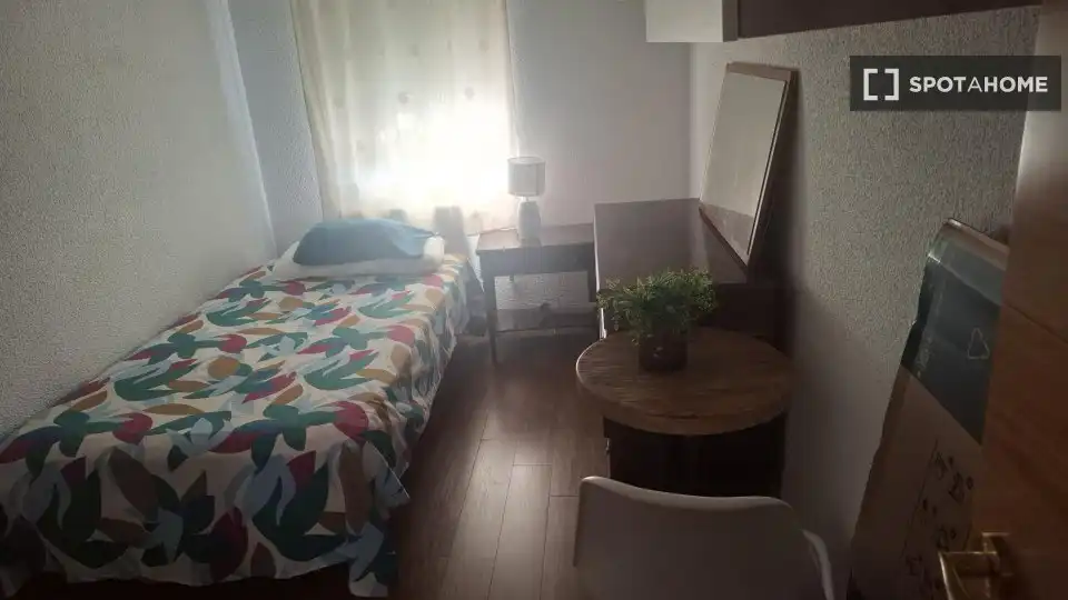 Room in Pinar del Rey