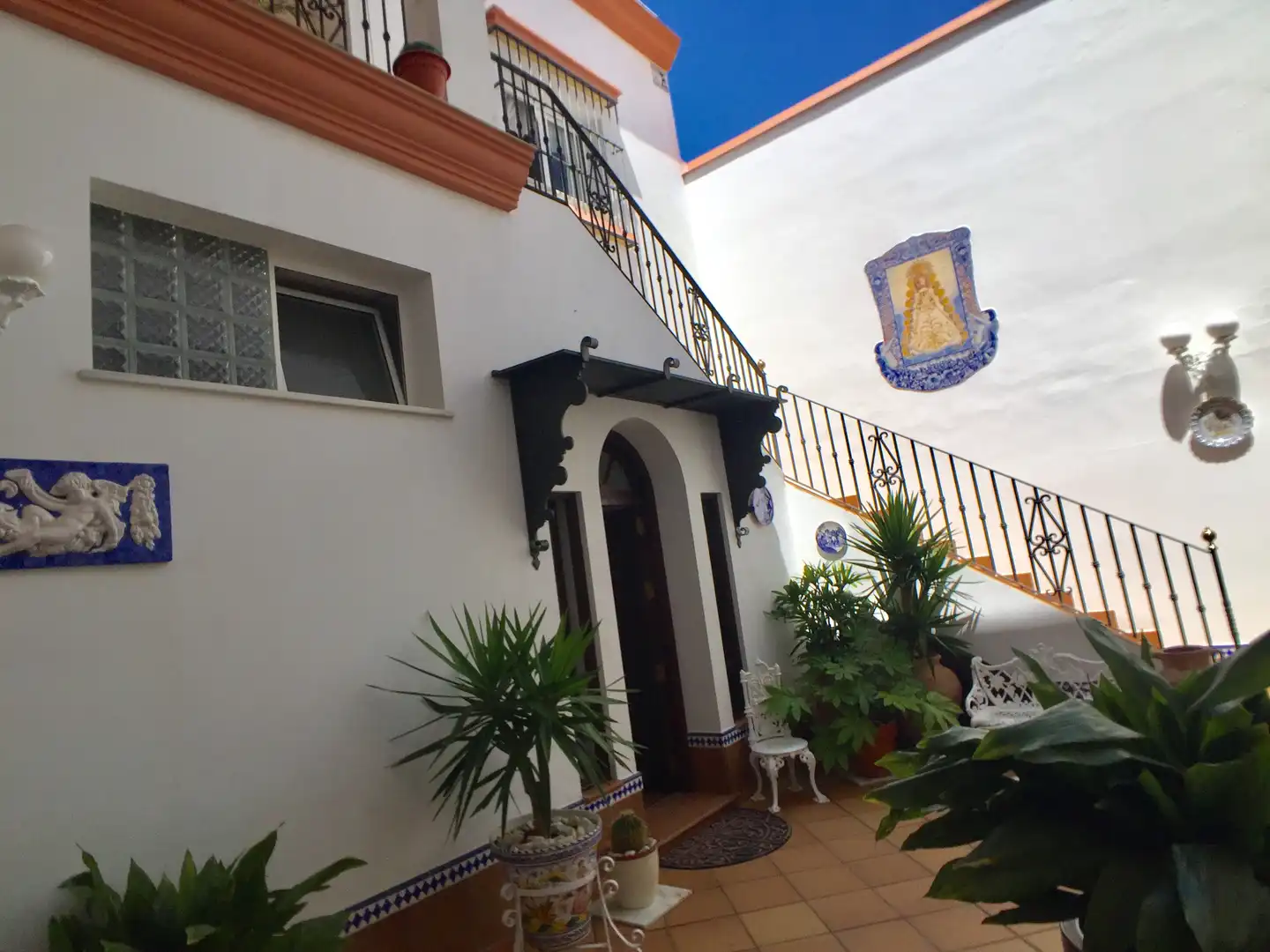 Casa con terraza en venta en Centro - Calzada - Cabo Noval, imagen 2