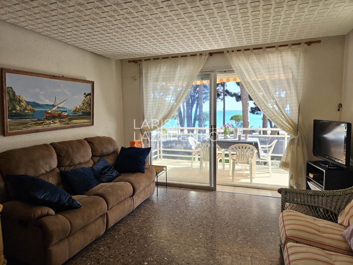 Sala d'estar de Apartament de lloguer en Cambrils amb Aire condicionat, Calefacció i Terrassa