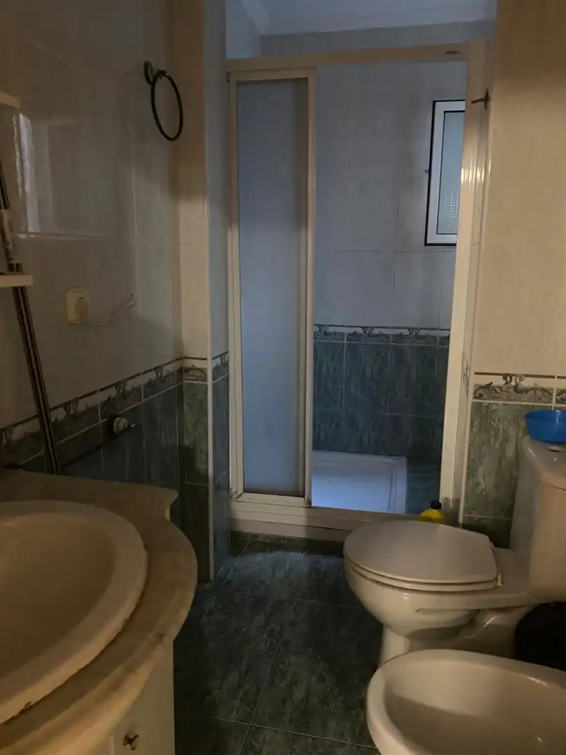 Badezimmer von Wohnungen zum Verkauf in Alicante / Alacant