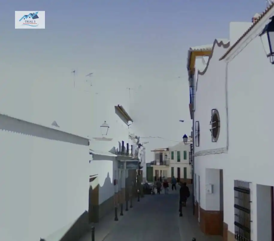 Vista exterior de Casa o xalet en venda en Fuente de Piedra amb Piscina comunitària