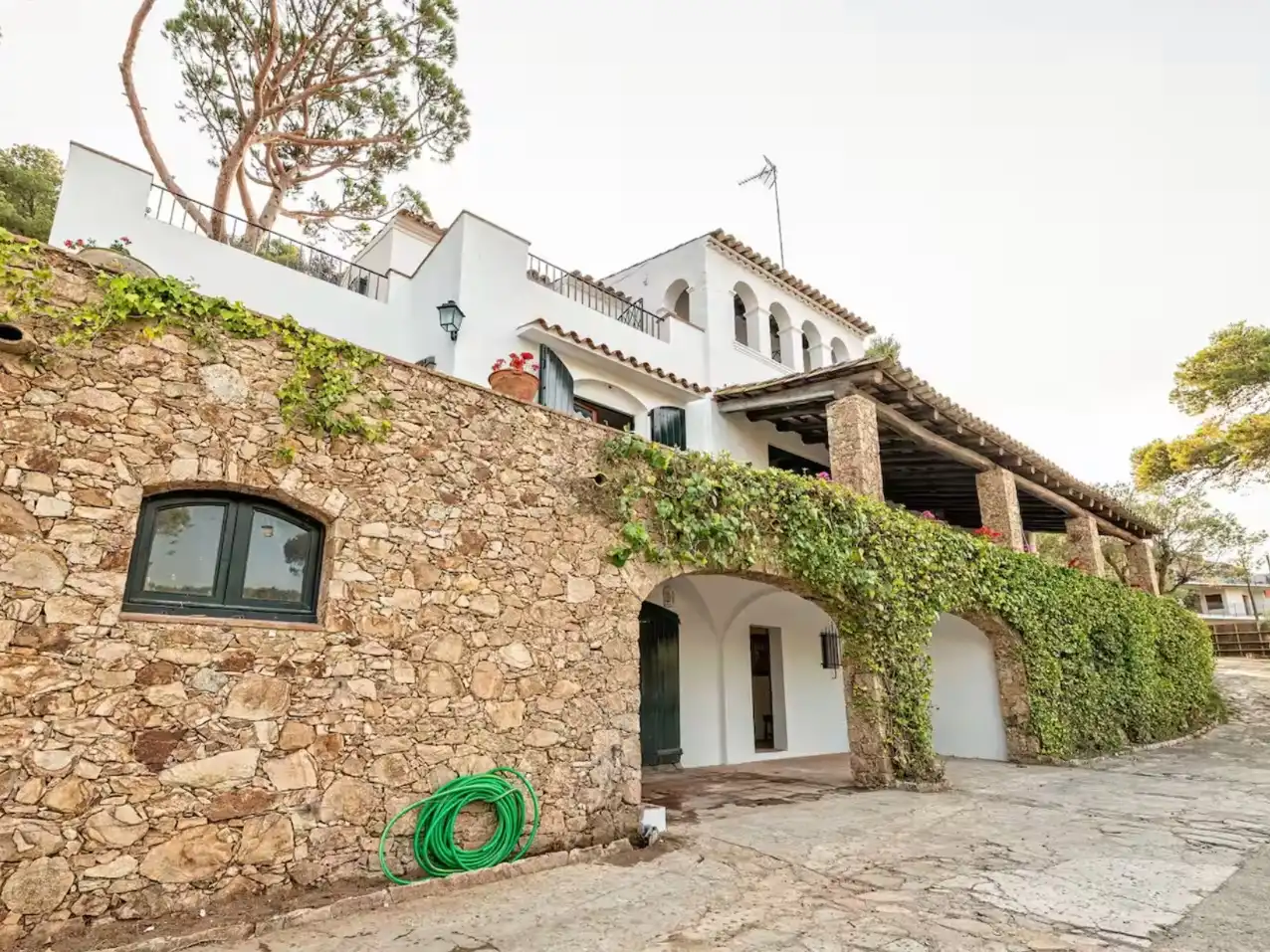 Villa mit Pool zum Verkauf in casa el portio 71, imagen 2