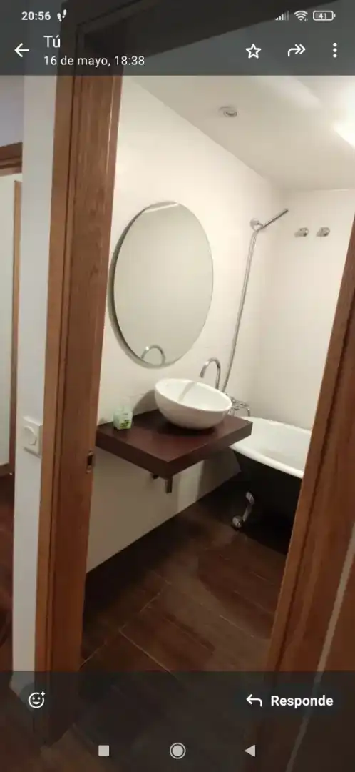 Bathroom of Flat for rent in Zona Fernández Ladreda