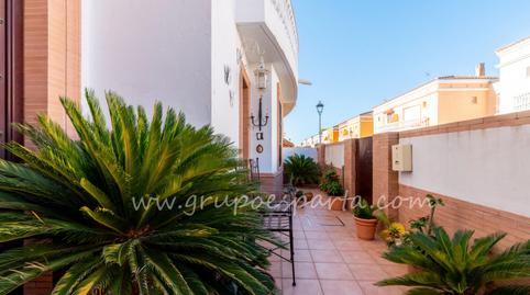 Foto 2 de Casa adosada en venda a Calle Manuel García Escamilla, 16, Espartinas Pueblo, Sevilla